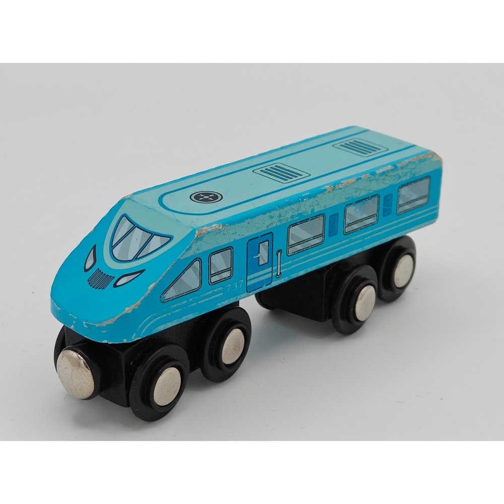 Battat All Aboard‎ Blue Wooden Bullet Train Magnetic Commuter Car AB5021G